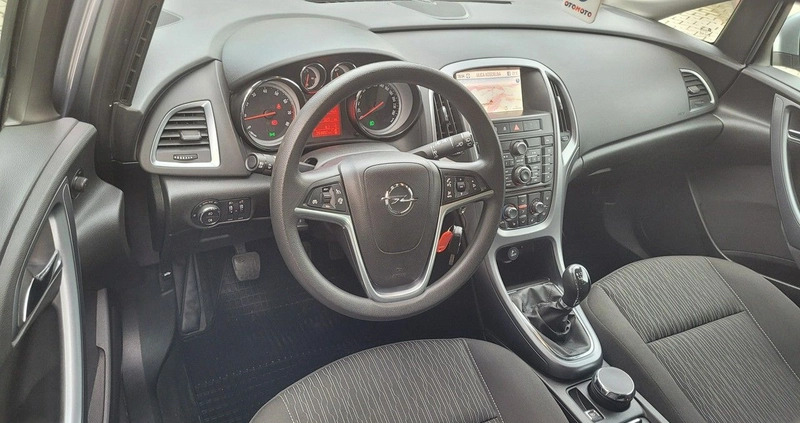 Opel Astra cena 26990 przebieg: 260000, rok produkcji 2014 z Brzesko małe 742